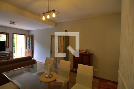 Sala  2 de casa de condomínio à venda com 3 quartos, 170m² em Vila Suzana, São Paulo