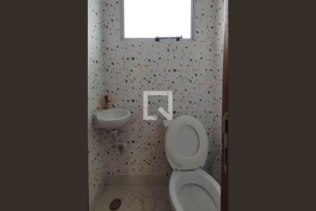 Lavabo de casa de condomínio para alugar com 2 quartos, 80m² em Vila Dirce, Mauá