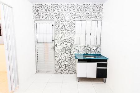 Cozinha de casa para alugar com 1 quarto, 100m² em Rio Pequeno, São Paulo