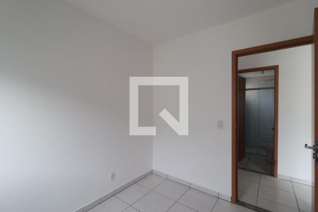 Quarto 1 de apartamento para alugar com 2 quartos, 47m² em Shopping Park, Uberlândia