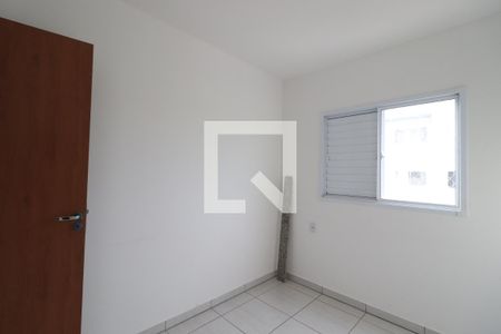 Quarto 1 de apartamento para alugar com 2 quartos, 47m² em Shopping Park, Uberlândia