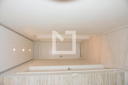 Apartamento à venda com 85m², 3 quartos e 2 vagasCorredor