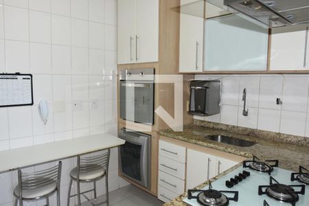Apartamento à venda com 85m², 3 quartos e 2 vagasCozinha