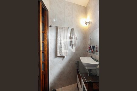 Casa à venda com 330m², 4 quartos e 3 vagasBanheiro Suíte 1