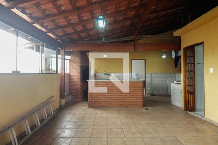 Casa à venda com 330m², 4 quartos e 3 vagasChurrasqueira