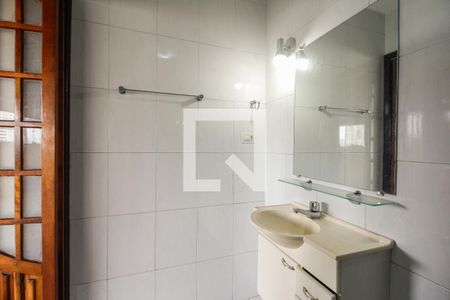 Casa à venda com 330m², 4 quartos e 3 vagasBanheiro de Serviço