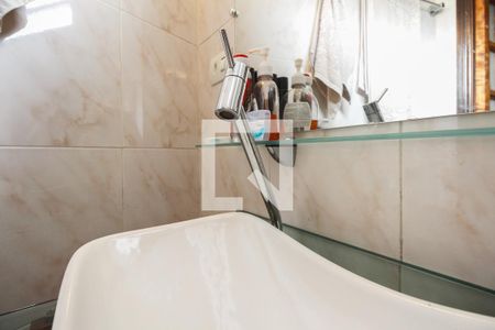 Casa à venda com 330m², 4 quartos e 3 vagasBanheiro Suíte 1