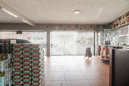 Casa à venda com 330m², 4 quartos e 3 vagasGaragem