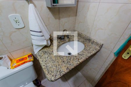 Casa à venda com 110m², 2 quartos e 2 vagasBanheiro