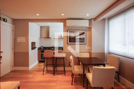 Apartamento para alugar com 40m², 2 quartos e 1 vaga Apartamento para alugar com 40m², 2 quartos e 1 vagaÁrea comum - Salão de festas