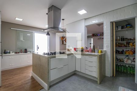 Casa para alugar com 200m², 4 quartos e 3 vagas Casa para alugar com 200m², 4 quartos e 3 vagasCozinha