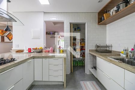Casa para alugar com 200m², 4 quartos e 3 vagas Casa para alugar com 200m², 4 quartos e 3 vagasCozinha