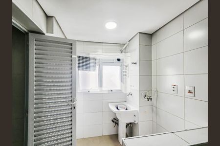 Apartamento para alugar com 213m², 3 quartos e 2 vagas Apartamento para alugar com 213m², 3 quartos e 2 vagasÁrea de Serviço
