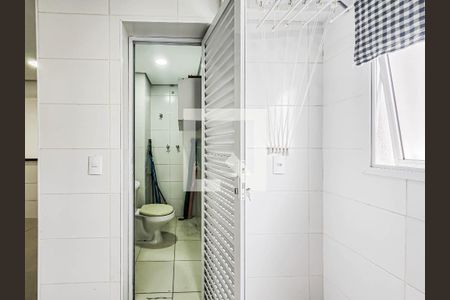 Apartamento para alugar com 213m², 3 quartos e 2 vagas Apartamento para alugar com 213m², 3 quartos e 2 vagasÁrea de Serviço