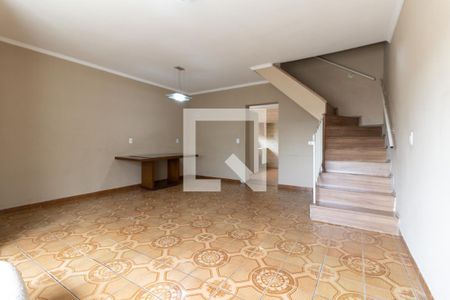 Sala de casa para alugar com 3 quartos, 122m² em Vila Brasilina, São Paulo