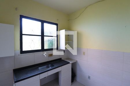 Cozinha de kitnet/studio para alugar com 1 quarto, 30m² em Trindade, São Gonçalo