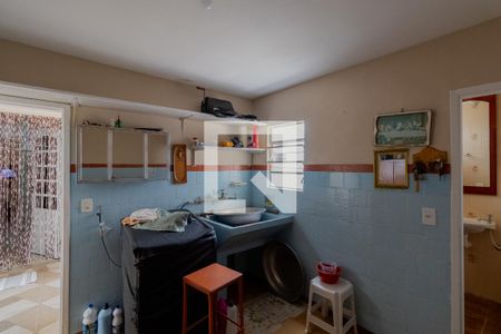 Casa à venda com 500m², 2 quartos e 6 vagas Casa à venda com 500m², 2 quartos e 6 vagasÁrea de Serviço