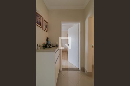 Casa à venda com 500m², 2 quartos e 6 vagas Casa à venda com 500m², 2 quartos e 6 vagasCorredor