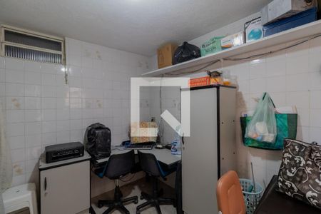 Casa à venda com 500m², 2 quartos e 6 vagas Casa à venda com 500m², 2 quartos e 6 vagasQuarto de Serviço