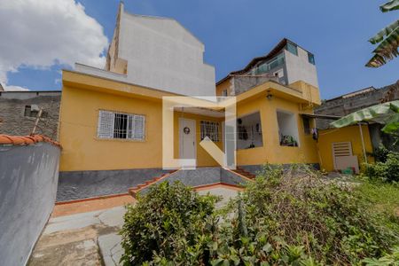 Casa à venda com 500m², 2 quartos e 6 vagas Casa à venda com 500m², 2 quartos e 6 vagasFachada Interna
