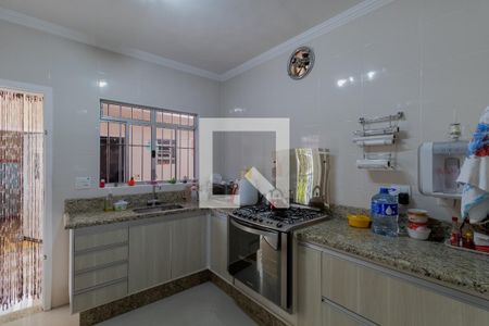 Casa à venda com 500m², 2 quartos e 6 vagas Casa à venda com 500m², 2 quartos e 6 vagasCozinha