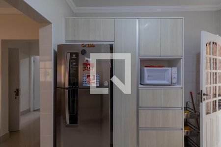 Casa à venda com 500m², 2 quartos e 6 vagas Casa à venda com 500m², 2 quartos e 6 vagasCozinha