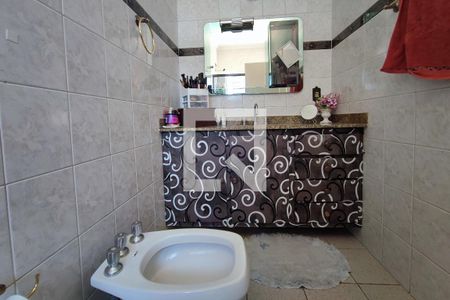 Casa à venda com 169m², 4 quartos e 2 vagasBanheiro Suíte