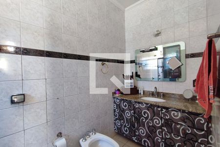 Casa à venda com 169m², 4 quartos e 2 vagasBanheiro Suíte