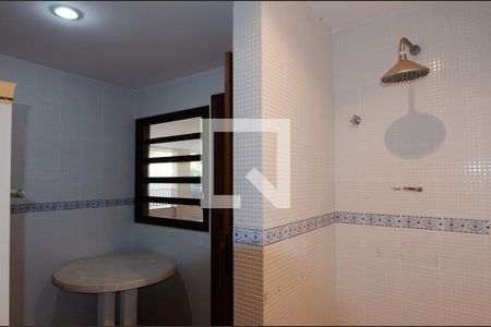 Apartamento para alugar com 261m², 4 quartos e 3 vagas Apartamento para alugar com 261m², 4 quartos e 3 vagasÁrea Comum