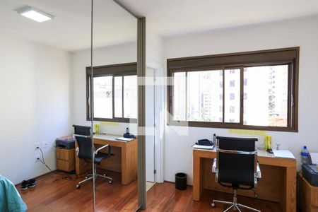 Apartamento à venda com 140m², 4 quartos e 3 vagasQuarto 4