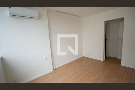 Apartamento para alugar com 95m², 2 quartos e 1 vagaSuíte