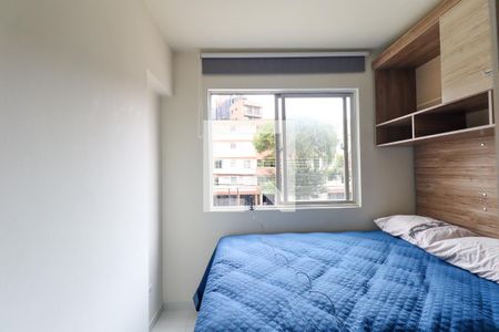 Quarto de apartamento para alugar com 1 quarto, 30m² em Cristo Rei, Curitiba