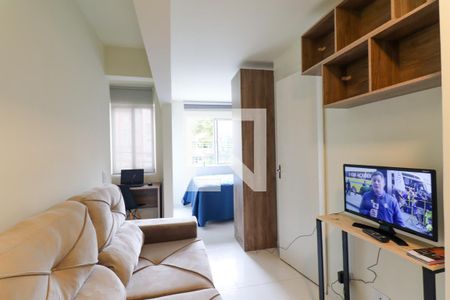 Sala de apartamento para alugar com 1 quarto, 30m² em Cristo Rei, Curitiba
