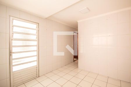 Cozinha de casa para alugar com 2 quartos, 125m² em Quitaúna, Osasco