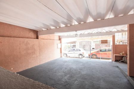 Vista da Sala de casa à venda com 2 quartos, 125m² em Quitaúna, Osasco