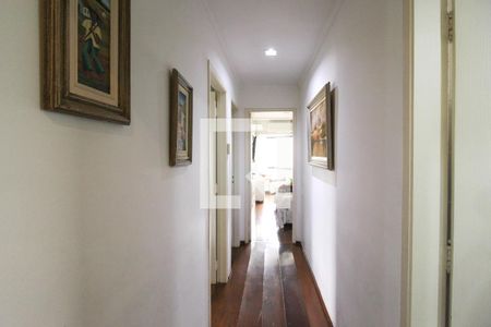 Corredor de apartamento à venda com 3 quartos, 120m² em Indianópolis, São Paulo