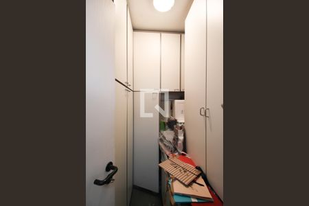 Apartamento à venda com 120m², 3 quartos e 2 vagas Apartamento à venda com 120m², 3 quartos e 2 vagasÁrea de Serviço