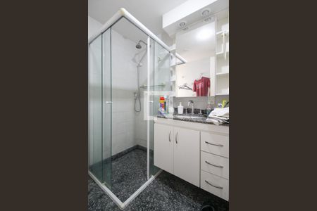 Apartamento à venda com 120m², 3 quartos e 2 vagas Apartamento à venda com 120m², 3 quartos e 2 vagasBanheiro