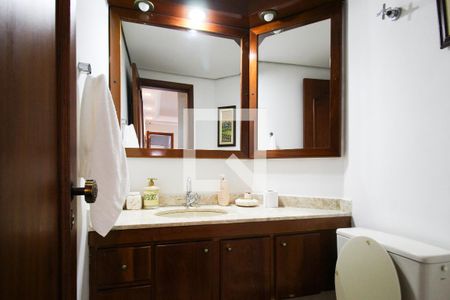 Banheiro de apartamento para alugar com 3 quartos, 120m² em Indianópolis, São Paulo
