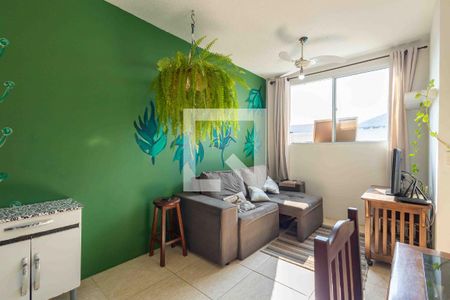 Sala de apartamento à venda com 3 quartos, 53m² em Vargem Pequena, Rio de Janeiro