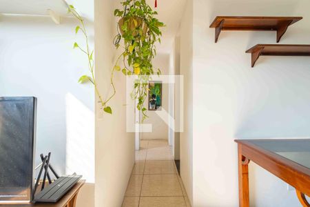 Corredor de apartamento à venda com 3 quartos, 53m² em Vargem Pequena, Rio de Janeiro