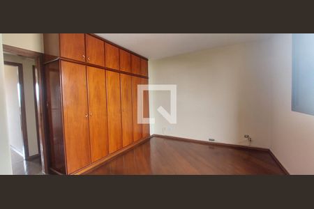 Quarto de apartamento à venda com 3 quartos, 136m² em Parque das Nações, Santo André