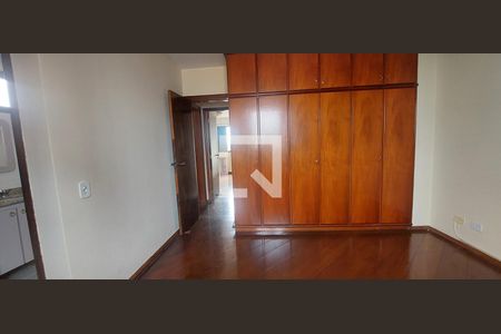 Quarto de apartamento à venda com 3 quartos, 136m² em Parque das Nações, Santo André