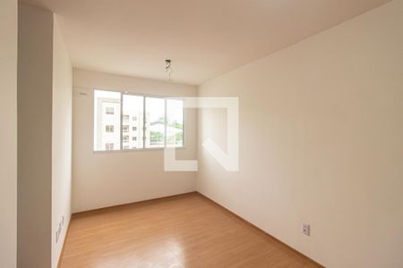 Sala de apartamento para alugar com 2 quartos, 44m² em Inhoaíba, Rio de Janeiro