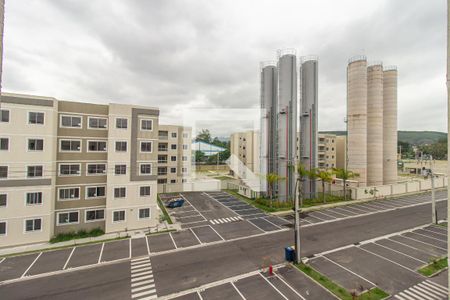 Vista da Sala de apartamento para alugar com 2 quartos, 44m² em Inhoaíba, Rio de Janeiro