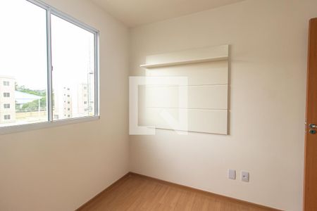 Quarto 1 de apartamento para alugar com 2 quartos, 44m² em Inhoaíba, Rio de Janeiro