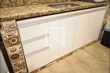 Casa para alugar com 300m², 4 quartos e 3 vagasCozinha - Armários