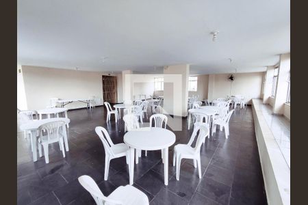 Apartamento à venda com 300m², 4 quartos e 2 vagas Apartamento à venda com 300m², 4 quartos e 2 vagasÁrea comum - Salão de festas