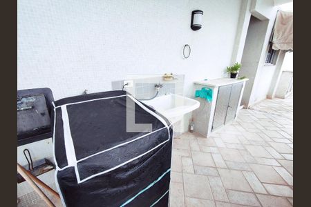 Apartamento à venda com 300m², 4 quartos e 2 vagas Apartamento à venda com 300m², 4 quartos e 2 vagasÁrea de Serviço