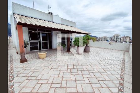 Apartamento à venda com 300m², 4 quartos e 2 vagas Apartamento à venda com 300m², 4 quartos e 2 vagasCobertura